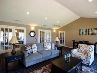 1360 Isabella Ave, Mesa AZ  85202-9200 exterior