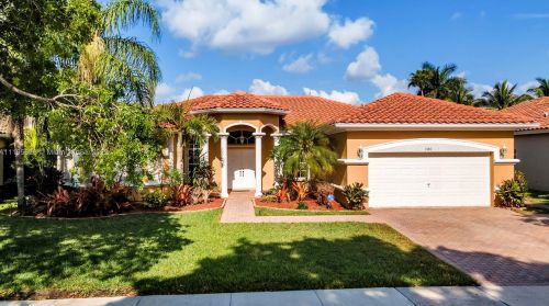 1466 164th Ter, Hollywood, FL 33028-1333