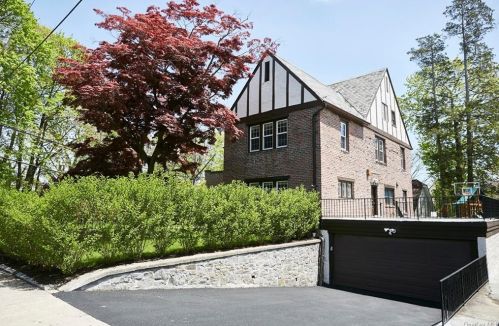 255 Pennsylvania Ave, Mount Vernon NY  10552-1420 exterior