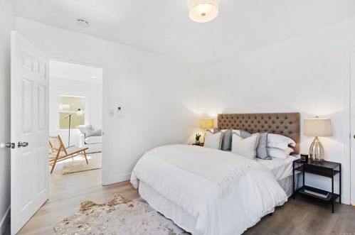 4764 Dawes St, San Diego CA 92109-1843 exterior