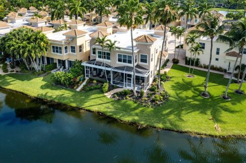 402 Resort Ln, West Palm Beach, FL 33418-7000