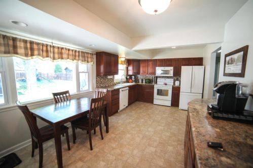 2823 103, Milwaukee WI 53214-2555 exterior