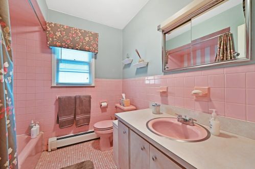 473 Avenue, Bayonne NJ  07002-4835 exterior