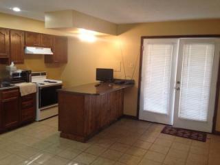 6327 Gail Dr, Evansville IN  47712-9002 exterior