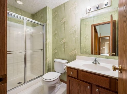 1867 Winding Hollow Dr, Darbydale OH  43123-4784 exterior