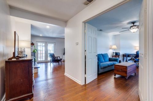 5710 Everglade Rd, Dallas TX  75227-2823 exterior