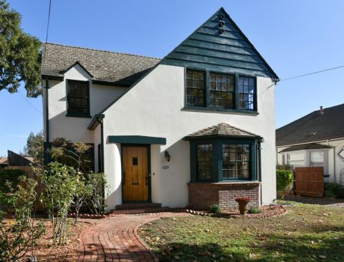 929-935 Monterey St, Hollister, CA 95023-4612