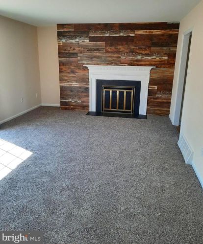 946 Allenview Dr, Navy Sup Dpt PA  17055-8605 exterior