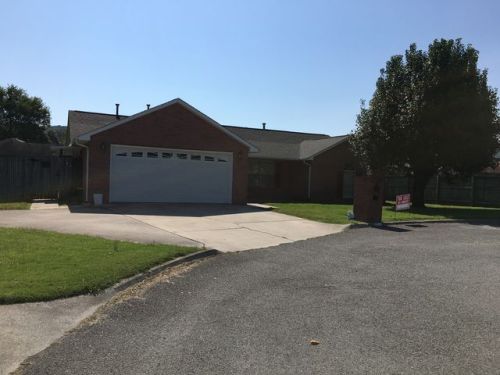 1006 Davinci Ln, Knoxville, TN 37918-8420