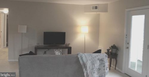 602 Gravel Hill Sta, Southampton, PA 18966-4199