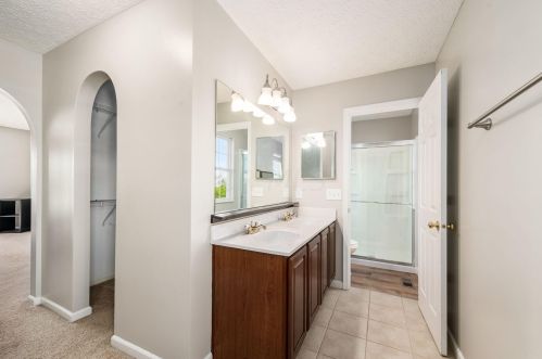 216 Autumn Leaves Way, Johnstown OH  43031-1369 exterior