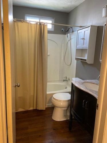 419 Eastern Ave, Washington Ch OH  43160-1120 exterior