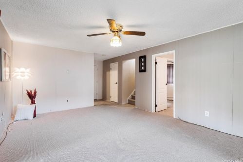 223 Essex St, Babylon NY  11704-2025 exterior