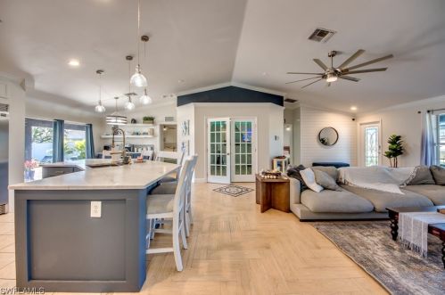 2505 20th Ave, Cape Coral FL  33904-3226 exterior