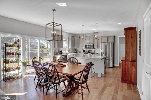 15 Waverly Ln, Carlisle PA  17015-7119 exterior