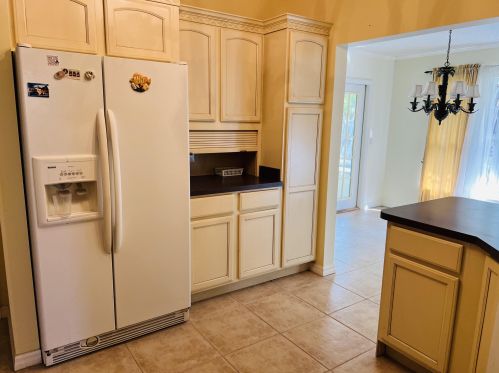1815 5th Pl, Vero Beach, FL 32962-2143
