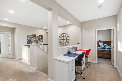 39057 Hidden Creek Ln, Temecula CA  92591-7417 exterior