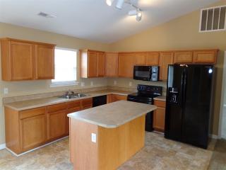 102 Parkgate Ct, Simpsonville SC  29680-7088 exterior