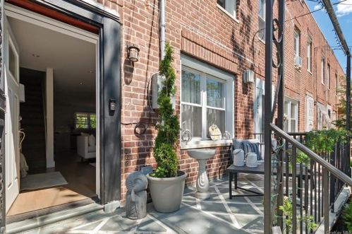 4126 Murdock Ave, Bronx, NY 10466-2114