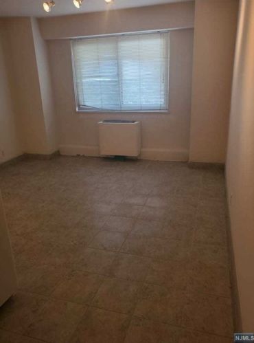 377 Harrison St, East Orange NJ  07018-1218 exterior