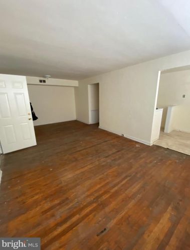 2137 Bryn Mawr Ave, Philadelphia, PA 19131-2501