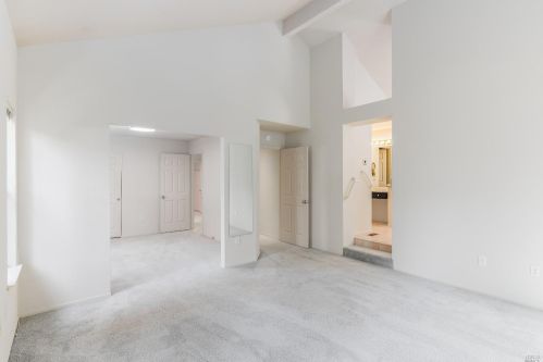 328 Windflower Ct, Windsor CA  95492-8618 exterior