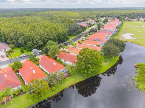 1338 Dartford Dr, Tarpon Springs, FL 34688-7649