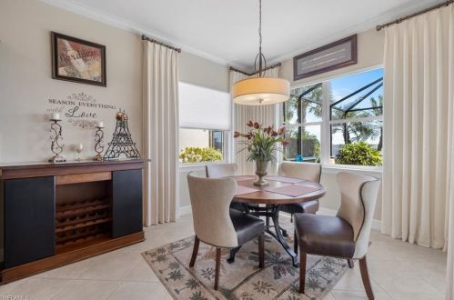 9407 Quarry Dr, Naples FL  34120-5223 exterior
