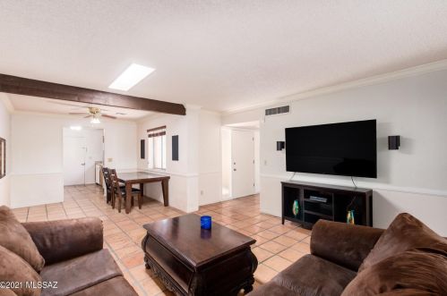 4155 La Cienega Dr, Tucson, AZ 85712-1423