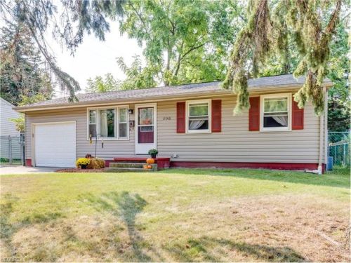 3743 Carolina St, Massillon, OH 44646-3280