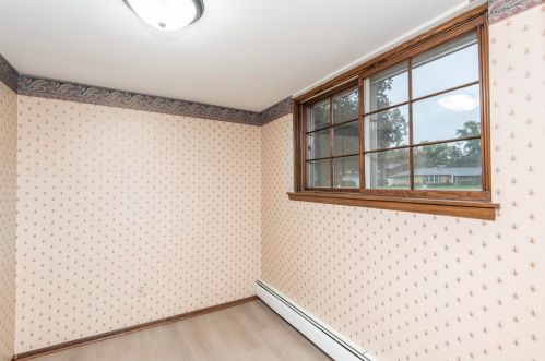 3590 Glen Park Rd, Waukesha WI  53151-5222 exterior