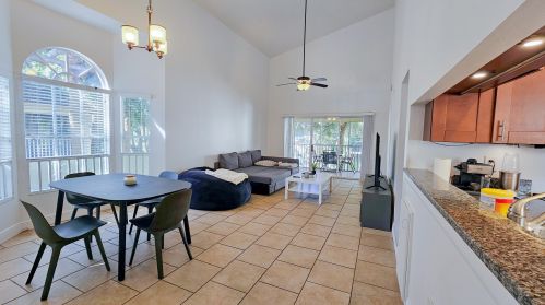 2201 Glenmoor Dr, West Palm Beach, FL 33409-2821