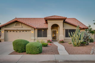 6360 Villa Rita Dr, Glendale, AZ 85308-1157