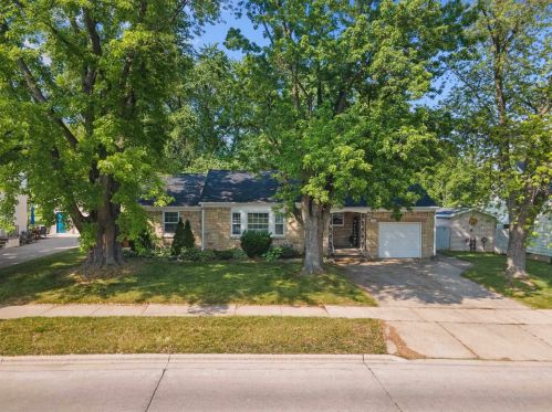 1258 9th St, Green Bay, WI 54304-3257