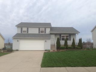 8722 Robin Dr, Erie, PA 16509-8046
