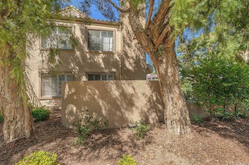 23715 Del Monte Dr, Santa Clarita CA  91355-3813 exterior