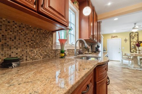 40 Wilson Ave, Morganville NJ  07751-9786 exterior