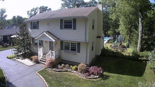 17 Manton Ave, East Brunswick, NJ 08816-1222
