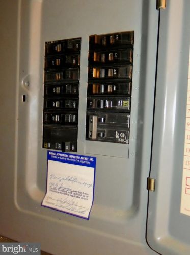 2219 Henlopen Ave, Wilmington DE  19804-3621 exterior