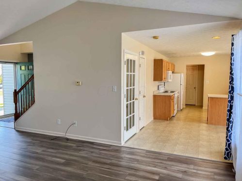 115 Springhouse Dr, Englewood OH  45322-8795 exterior