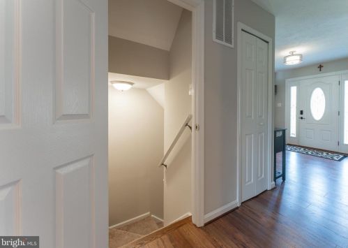 6608 Farmstead Ln, Fredericksburg VA  22407-1703 exterior