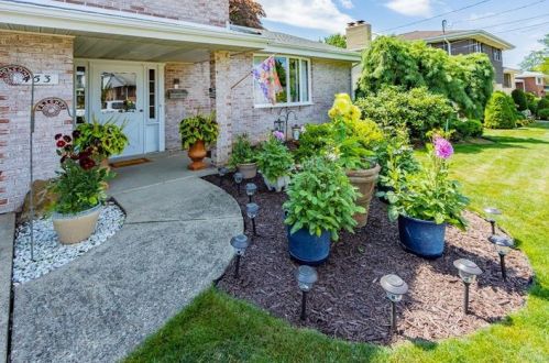 453 Glenview Dr, New Kensington, PA 15068-3020