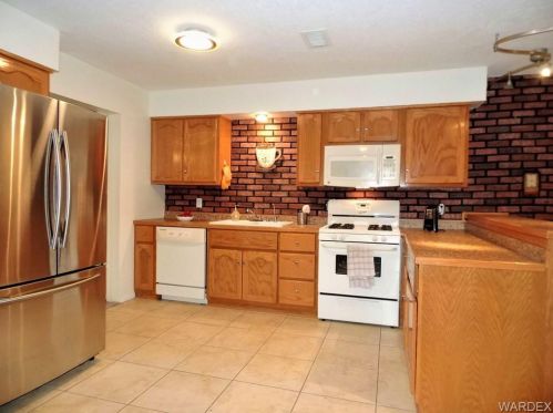 2035 Kingston Dr, Bullhead City AZ  86442-5631 exterior