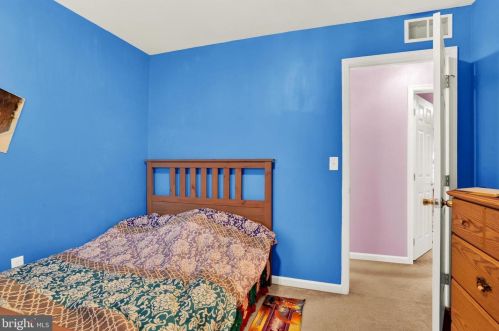 3244 Jonagold Dr, Harrisburg PA 17110-9129 exterior