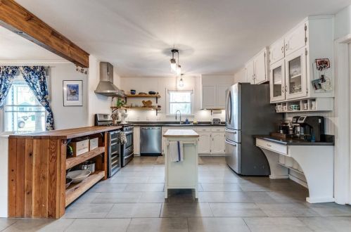 2213 Tierney Rd, Fort Worth TX  76112-3843 exterior