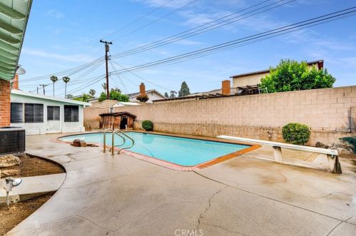 444 Rimhurst Ave, Covina CA 91724-2836 exterior