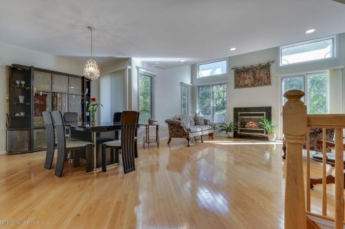 168 La Quinta Ct, Holmdel Village NJ  07733-2536 exterior