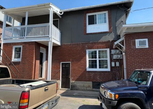 1723 Paxton St, Harrisburg PA 17104-2636 exterior