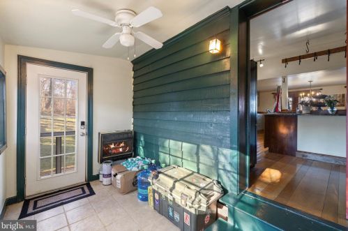 39580 Lovettsville Rd, Lovettsville VA  20180-2008 exterior