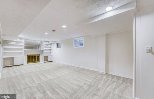 3073 Cleveland Ave, Washington DC 20008-3450 exterior